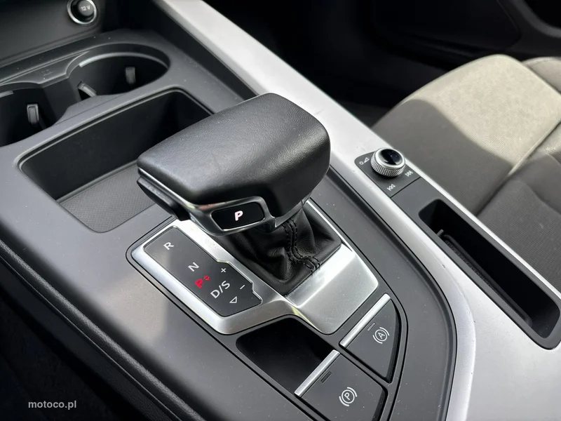 Audi A4 B9 27