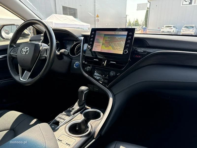Toyota Camry XV70 21