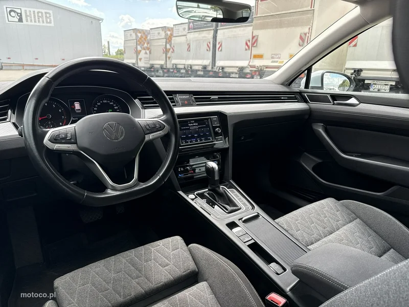 Volkswagen Passat B8 13