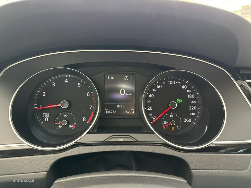 Volkswagen Passat B8 26