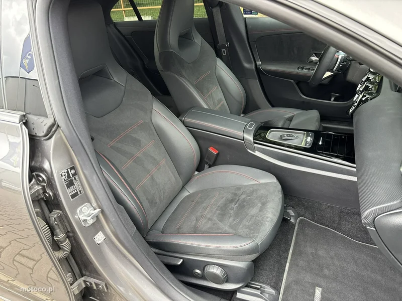 Mercedes-Benz CLA C118 200 16