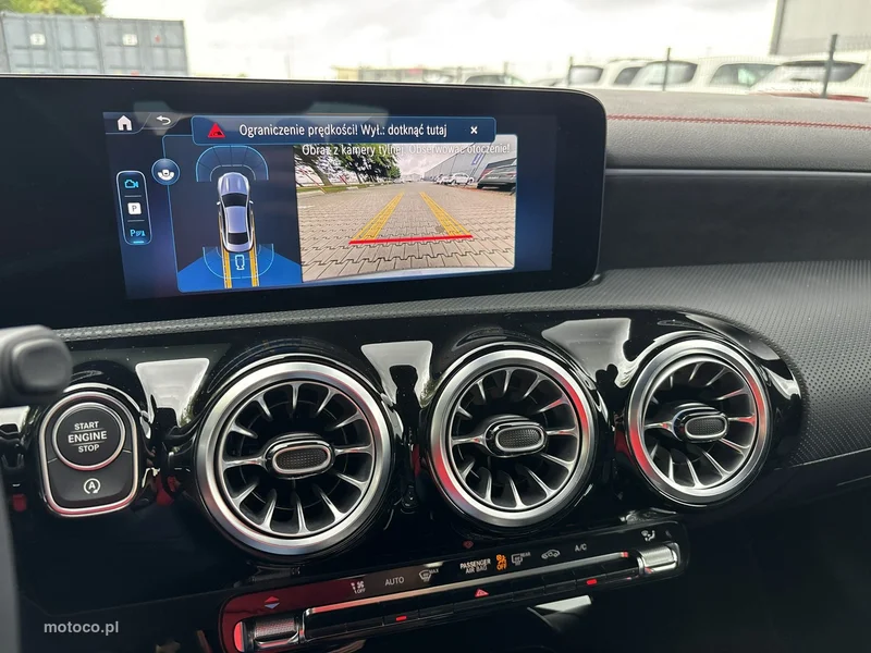 Mercedes-Benz CLA C118 200 24