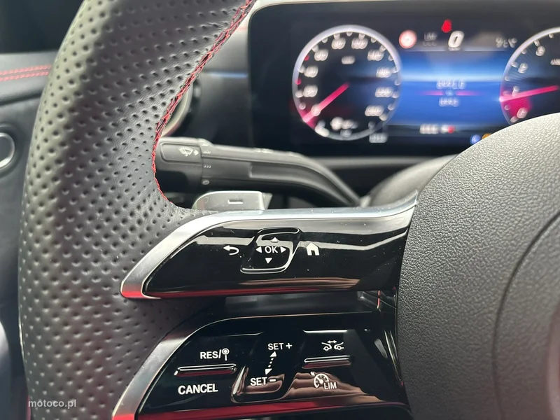 Mercedes-Benz CLA C118 200 26
