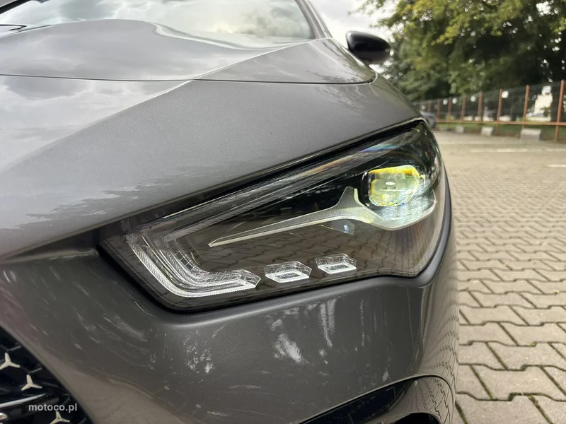 Mercedes-Benz CLA C118 200 9