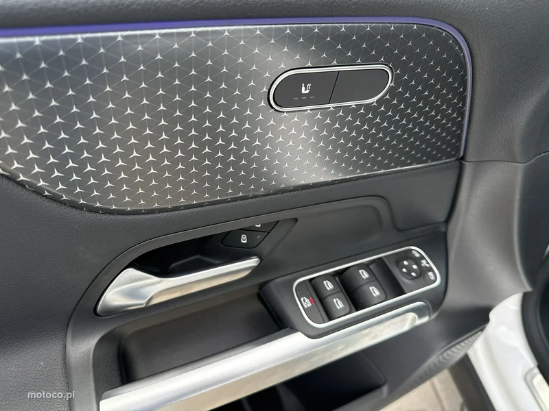 Mercedes-Benz EQB 12