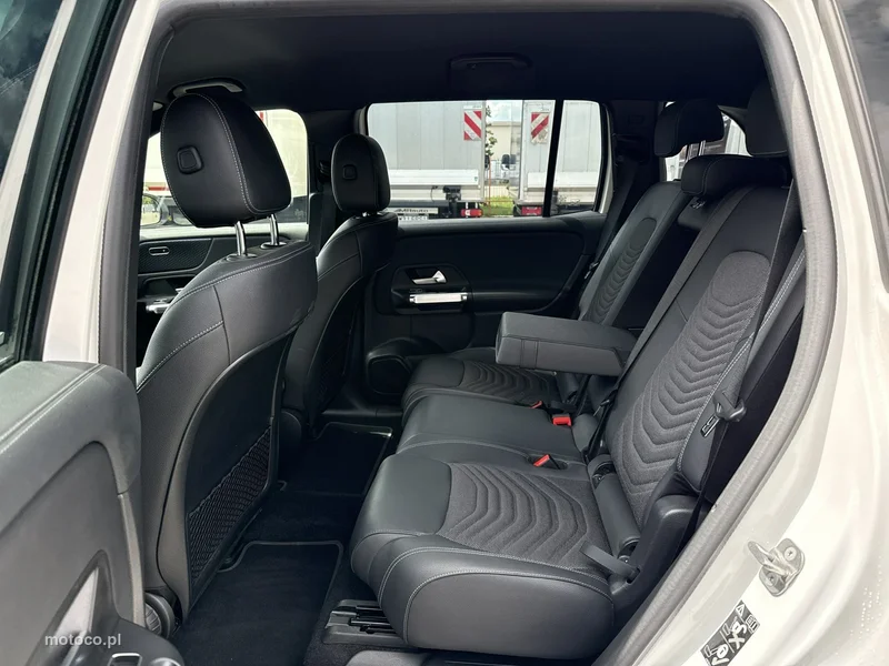 Mercedes-Benz EQB 15