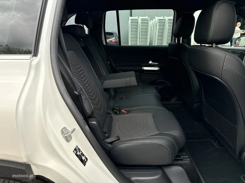 Mercedes-Benz EQB 19