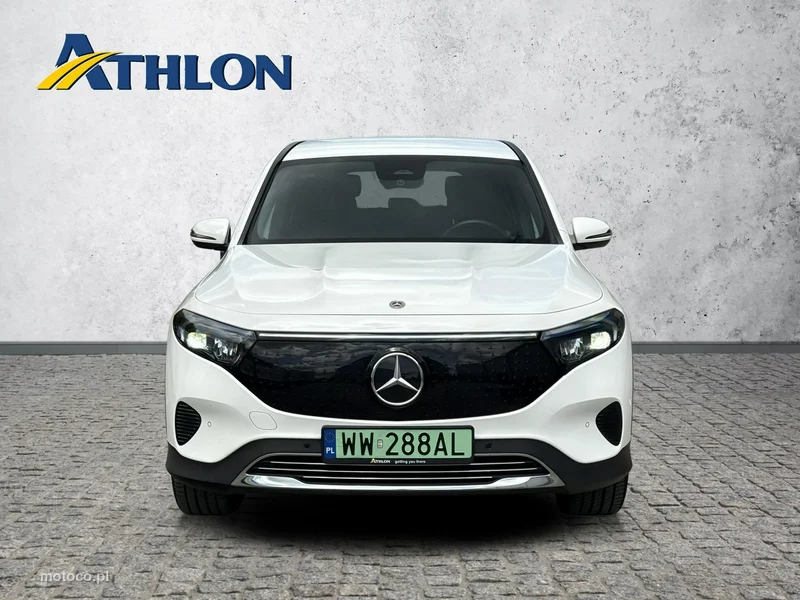 Mercedes-Benz EQB 8