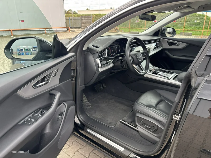 Audi Q8 4M 11