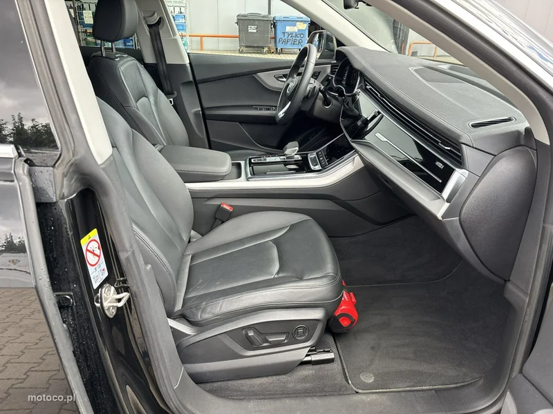 Audi Q8 4M 15