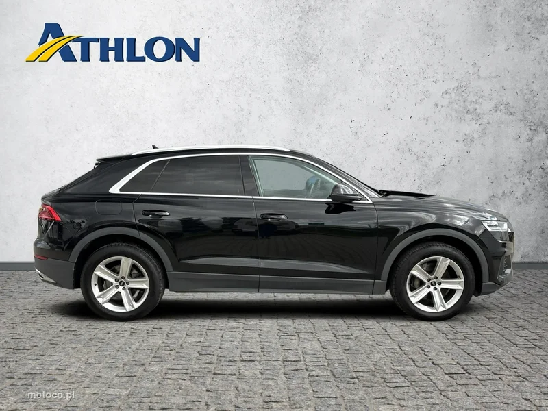 Audi Q8 4M 6