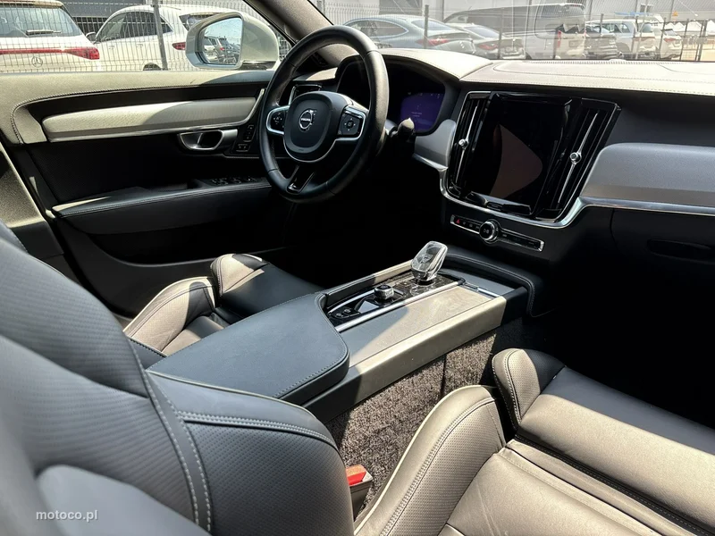 Volvo S90 14