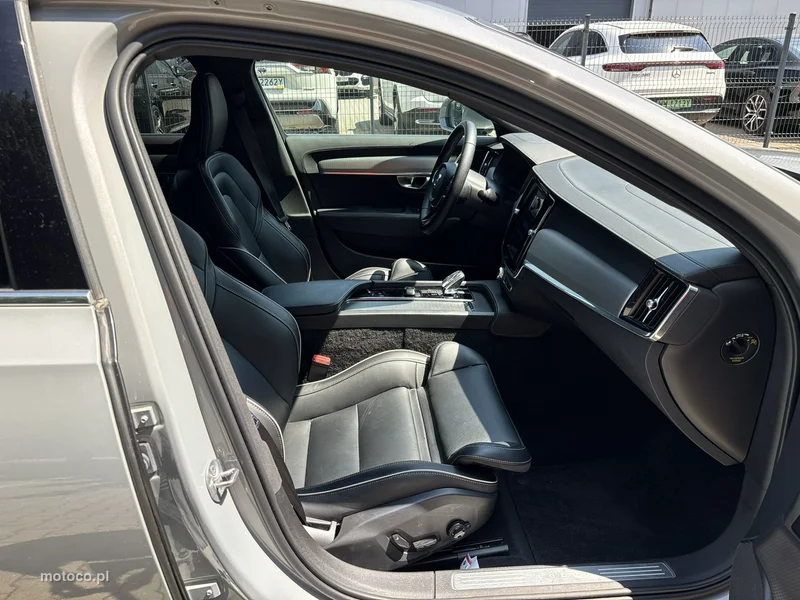 Volvo S90 15