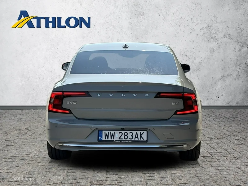 Volvo S90 4