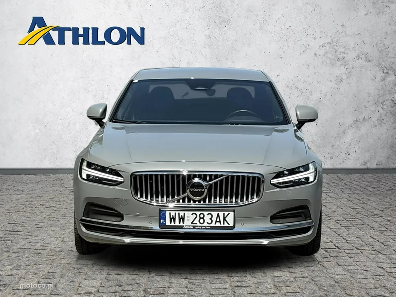 Volvo S90 8