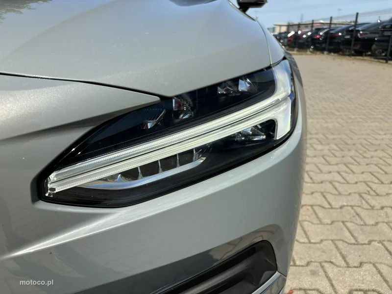 Volvo S90 9