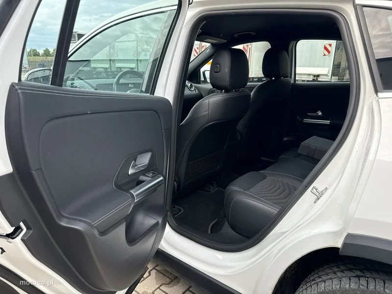 Mercedes-Benz EQA 14