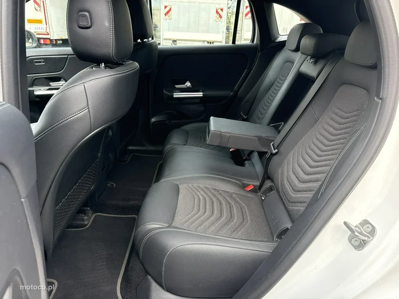 Mercedes-Benz EQA 15