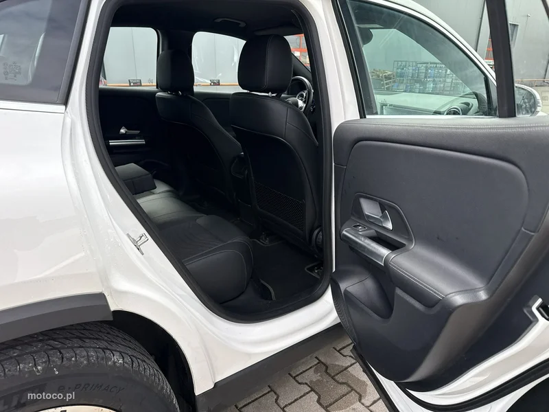 Mercedes-Benz EQA 18