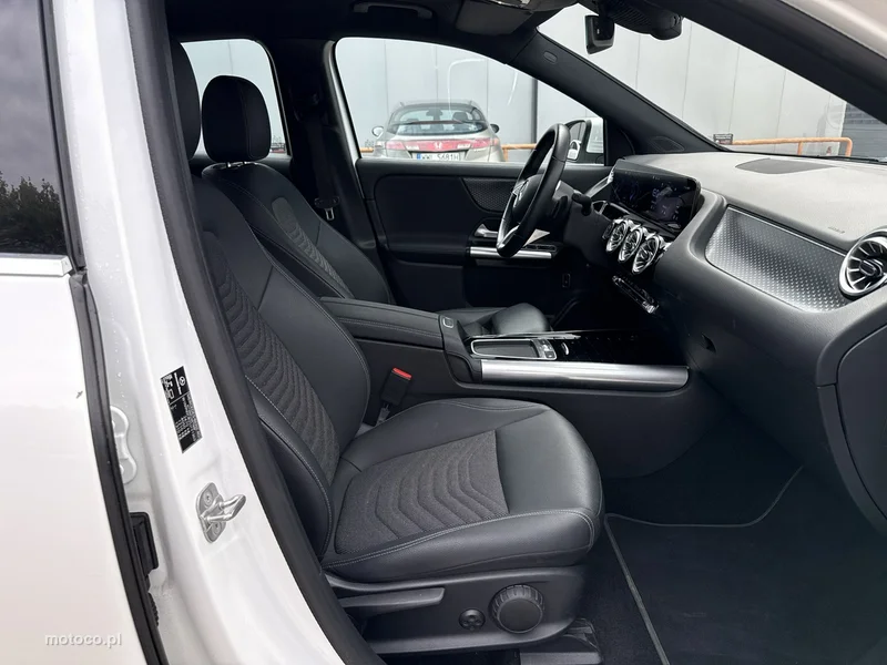 Mercedes-Benz EQA 21