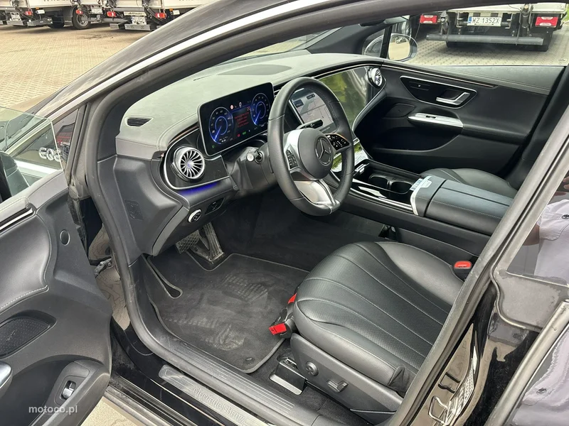 Mercedes-Benz EQE 11