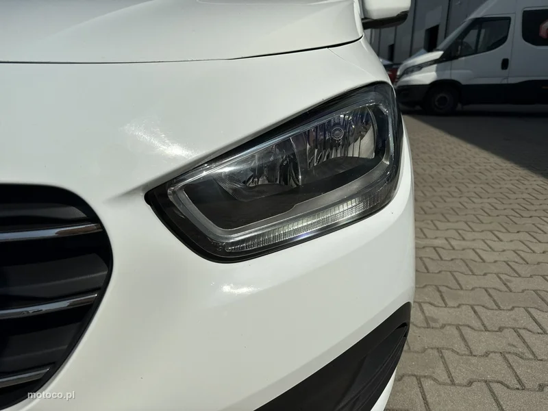 Mercedes-Benz T 180 d 9