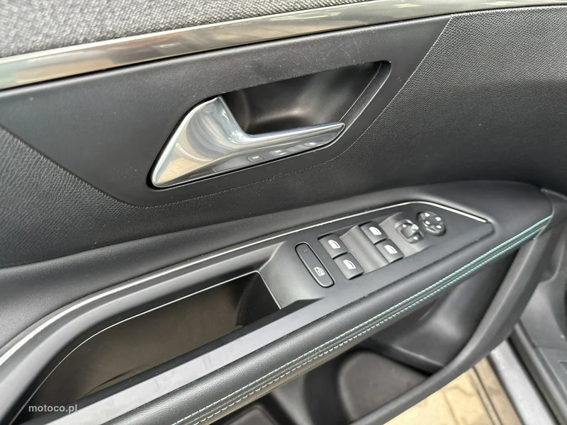 Peugeot 5008 12