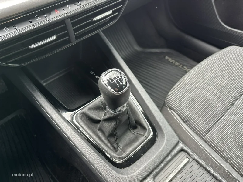 Skoda Octavia IV 25
