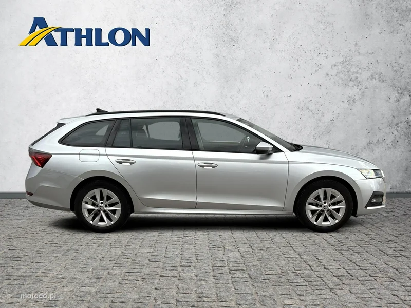 Skoda Octavia IV 6