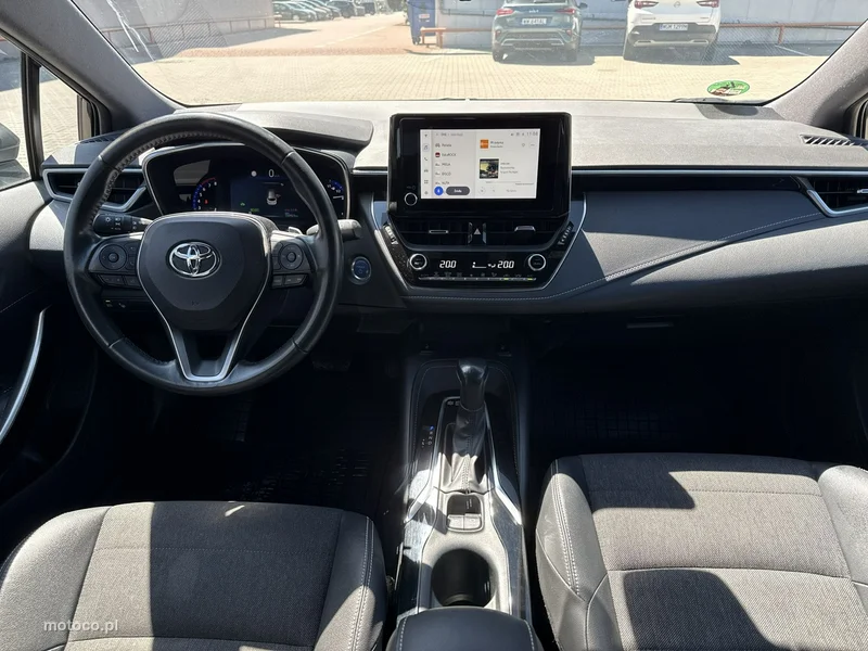 Toyota Corolla E210 22
