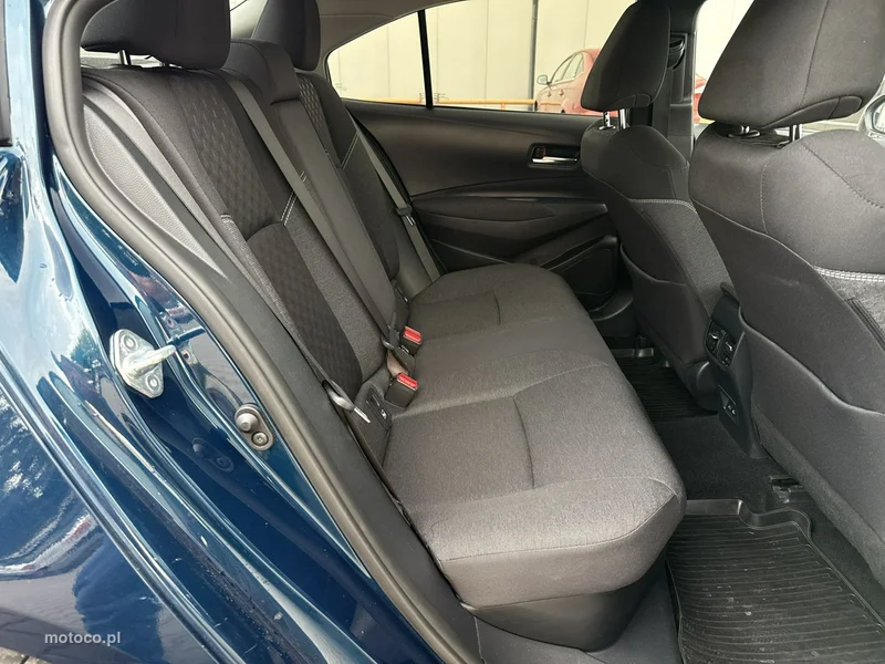 Toyota Corolla E210 18