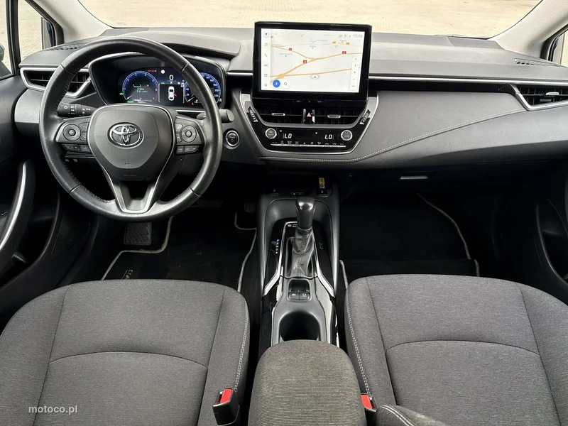 Toyota Corolla E210 22