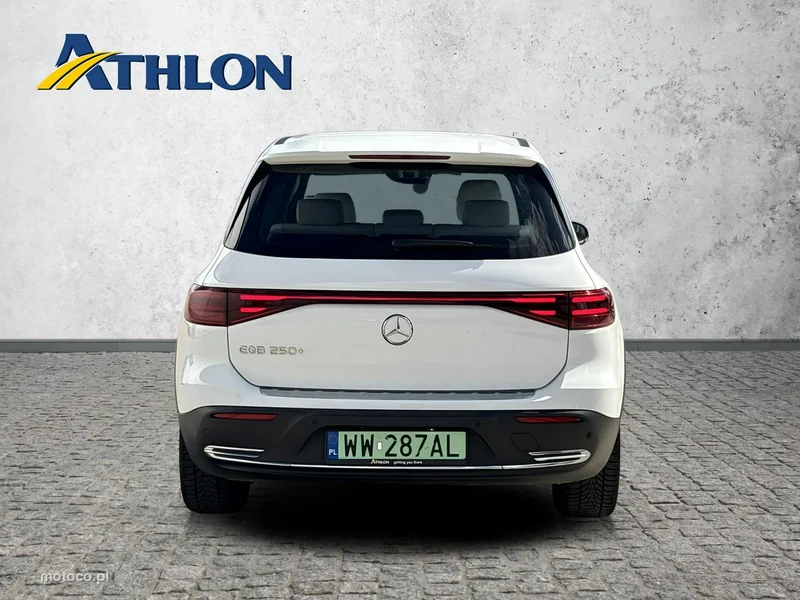 Mercedes-Benz EQB 4