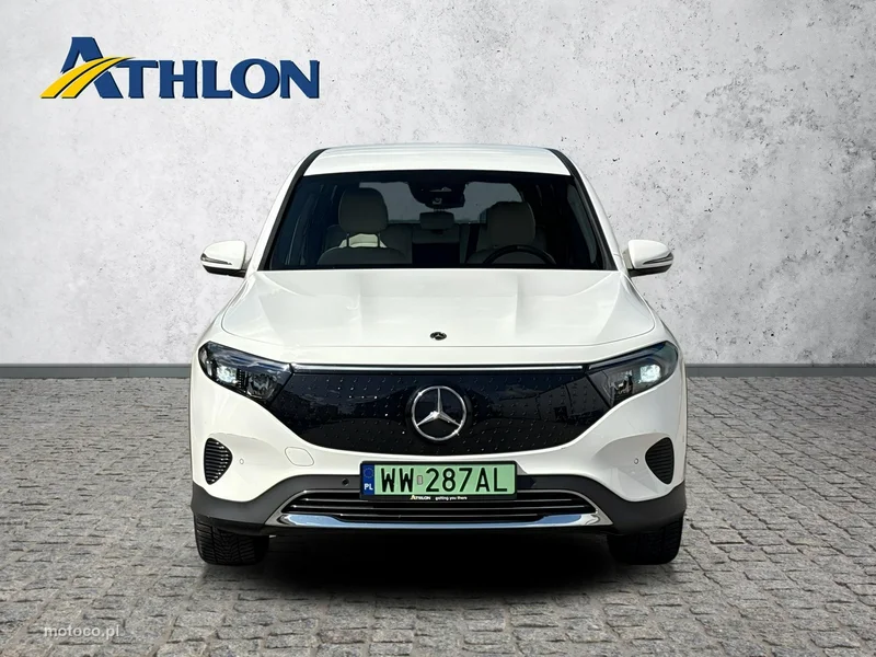 Mercedes-Benz EQB 8