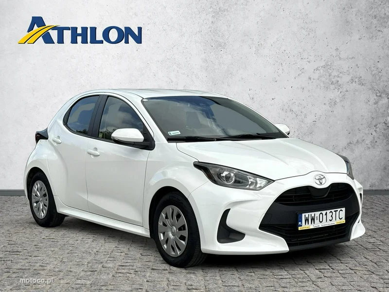 Toyota Yaris XP210 7