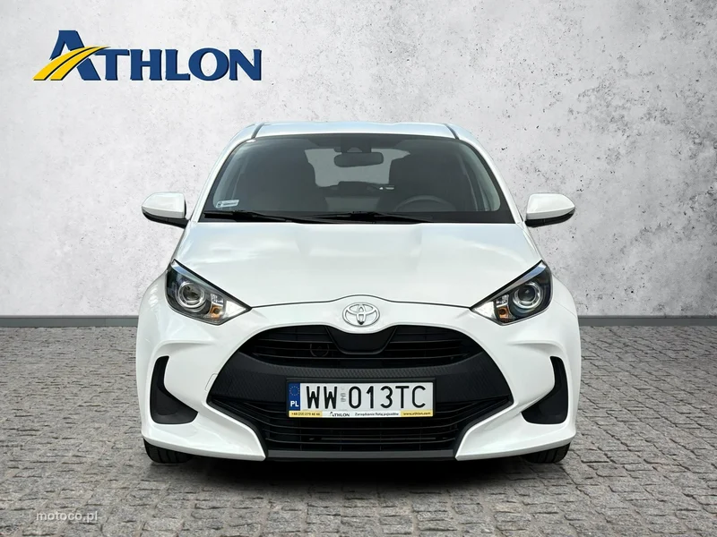 Toyota Yaris XP210 8