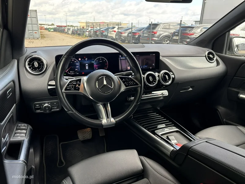 Mercedes-Benz Klasa B W247 B 220 12