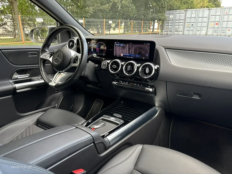 Mercedes-Benz Klasa B W247 B 220 14