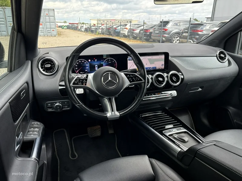 Mercedes-Benz Klasa B W247 B 220 12