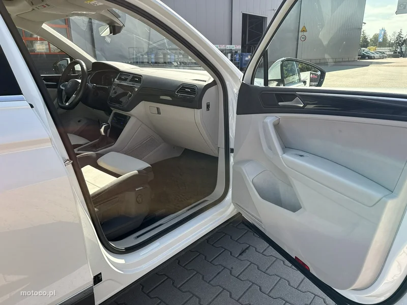 Volkswagen Tiguan AD 21