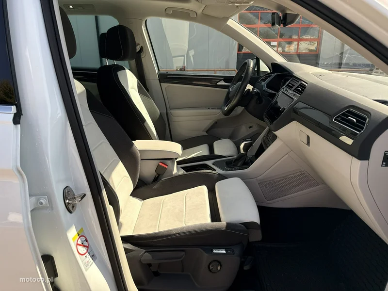 Volkswagen Tiguan AD 22