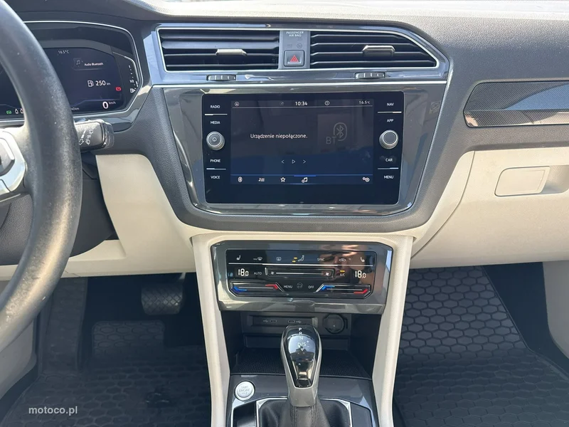 Volkswagen Tiguan AD 25