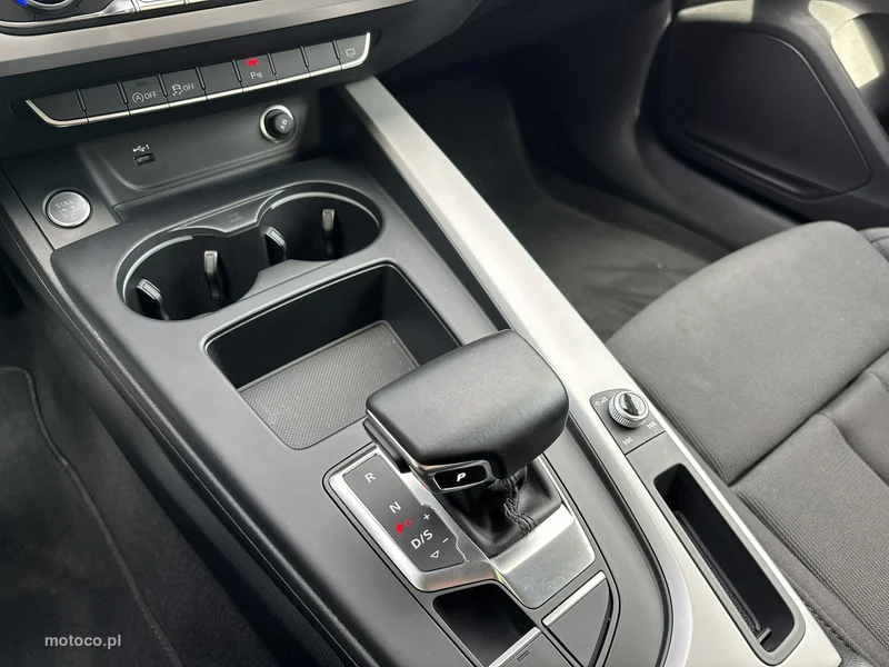 Audi A4 B9 25