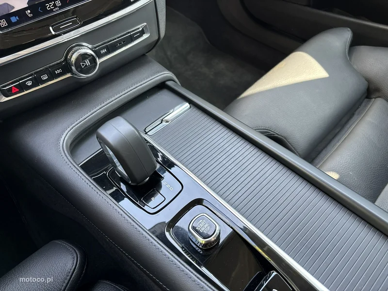 Volvo S90 26