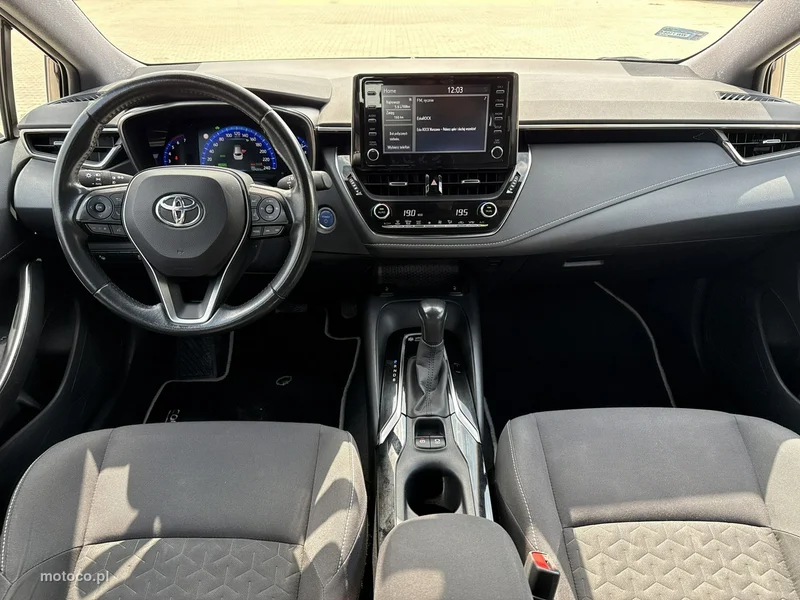 Toyota Corolla E210 22