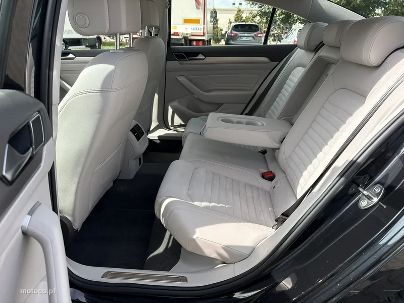 Volkswagen Passat B8 16