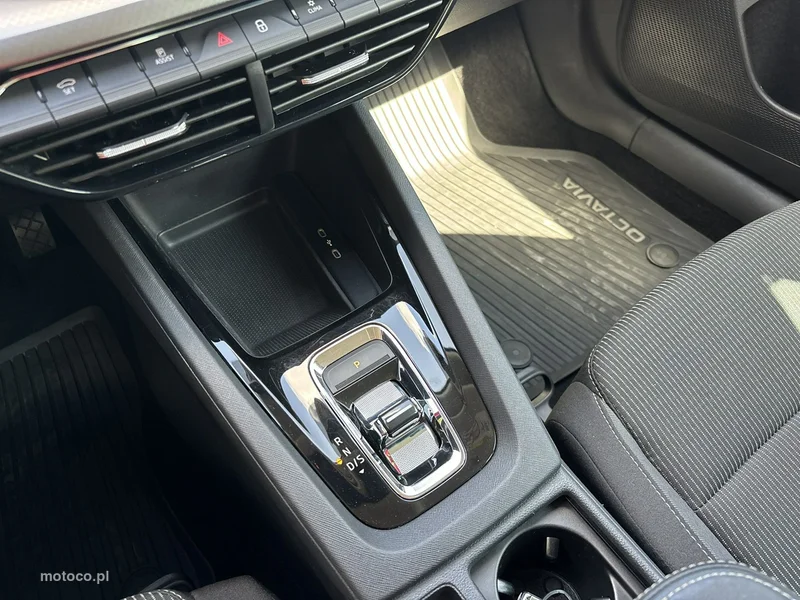 Skoda Octavia IV 25