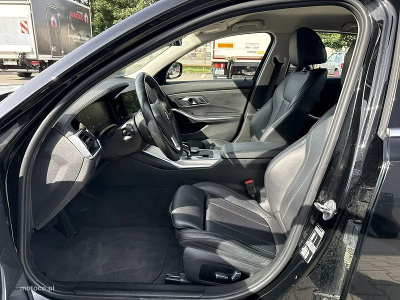 BMW Seria 3 G20 320 11
