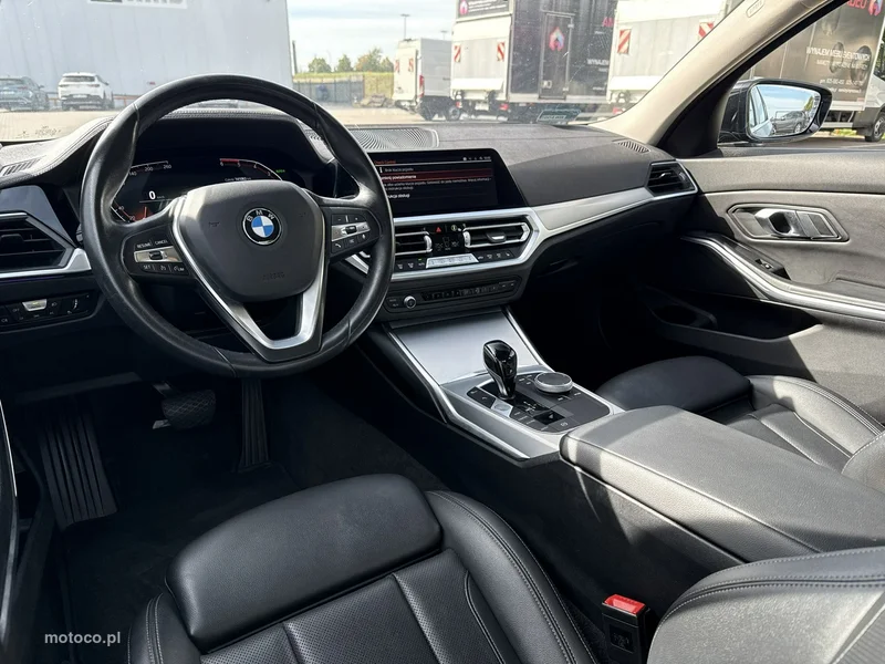 BMW Seria 3 G20 320 13