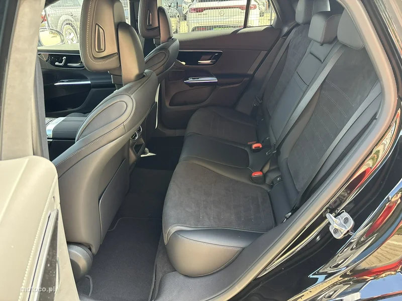 Mercedes-Benz GLC X254 220 12